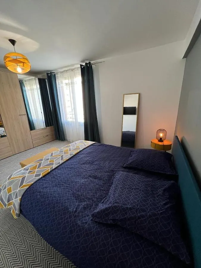 Marseille, Bel Et Spacieux Appartement De 60M² 0*, Marseille France